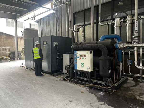 阿特拉斯ZR250无油空压机租赁服务汽车行业