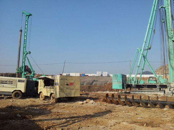 柴驱空压机租赁如何高效配套桩基工程？专业方案与成本解析