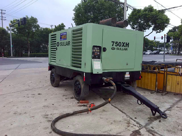 寿力750XH柴驱移动式空压机租赁:如何高效赋能管道通球工程？