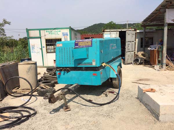 埃尔曼PES720移动式空压机租赁L为何成为现代桥梁工程的高效动力之选？