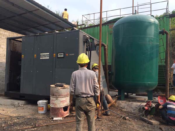 贤易压缩空气租赁为广东陶瓷行业客户提供阿特拉斯GA250空压机解决方案