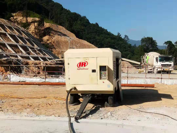 电驱高压空气压缩机租赁服务如何助力边坡工程高效推进？