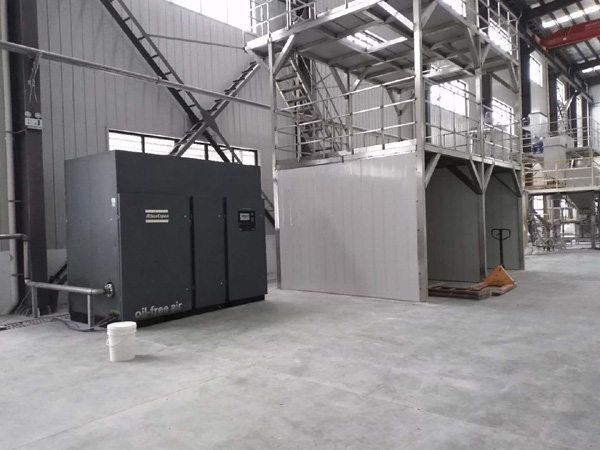 阿特拉斯ZT160无油螺杆空压机租赁,如何赋能锂电池行业高效生产？