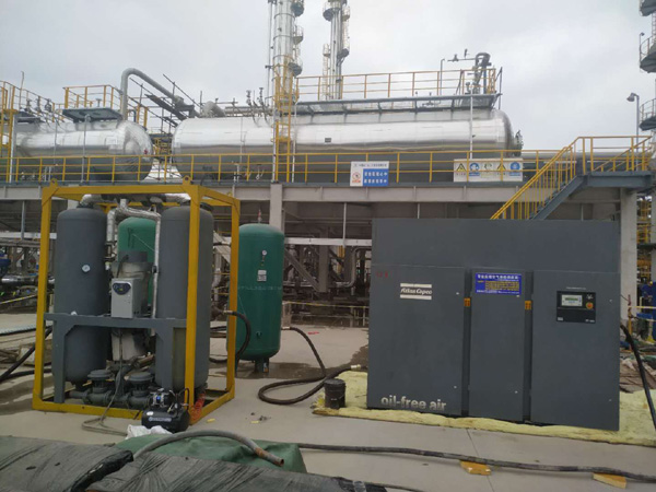 阿特拉斯ZT160无油空压机租赁:化工管道吹扫的高效清洁解决方案