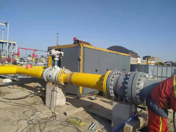 柴驱350bar高压空压机租赁为西气东输管道提供试压服务,保障能源动脉安全运行