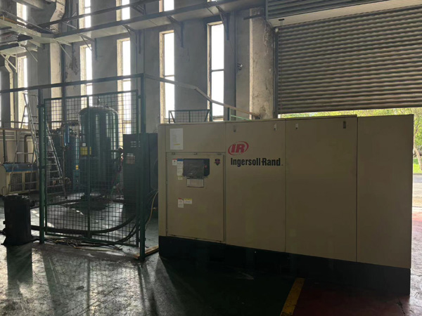 英格索兰MM132空压机出租:喷涂工厂用气解决方案
