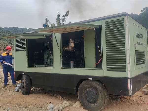 7×24小时上门运维，贤易柴驱移动空压机租赁护航各类户外工程