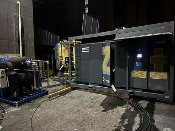 阿特拉斯ZT132VSD无油空压机租赁服务锂电池行业
